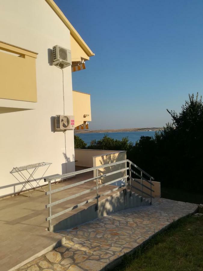 Apartments Nikola Caska Novalja Exterior photo